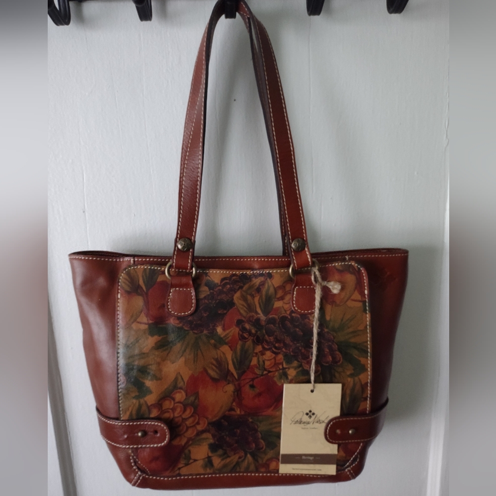 NWT Patricia Nash